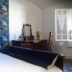 Maison Deux Nocleg ze śniadaniem 3*